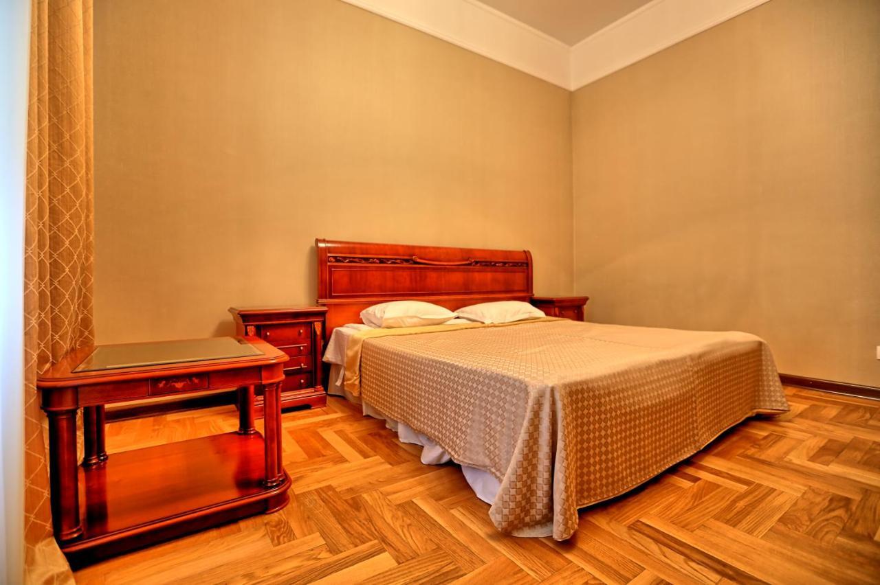 Ritsa Hotel Sohum Dış mekan fotoğraf