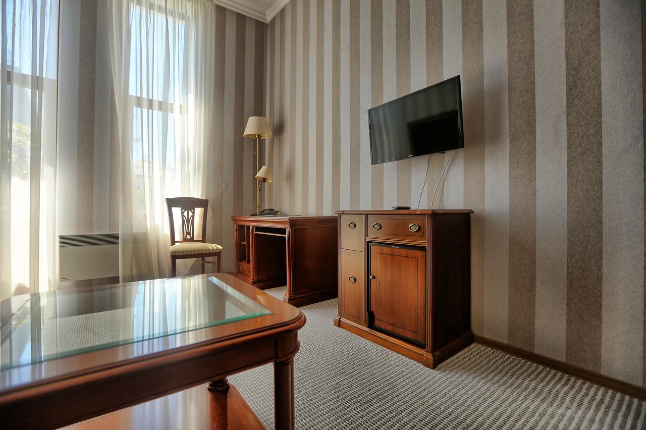 Ritsa Hotel Sohum Dış mekan fotoğraf