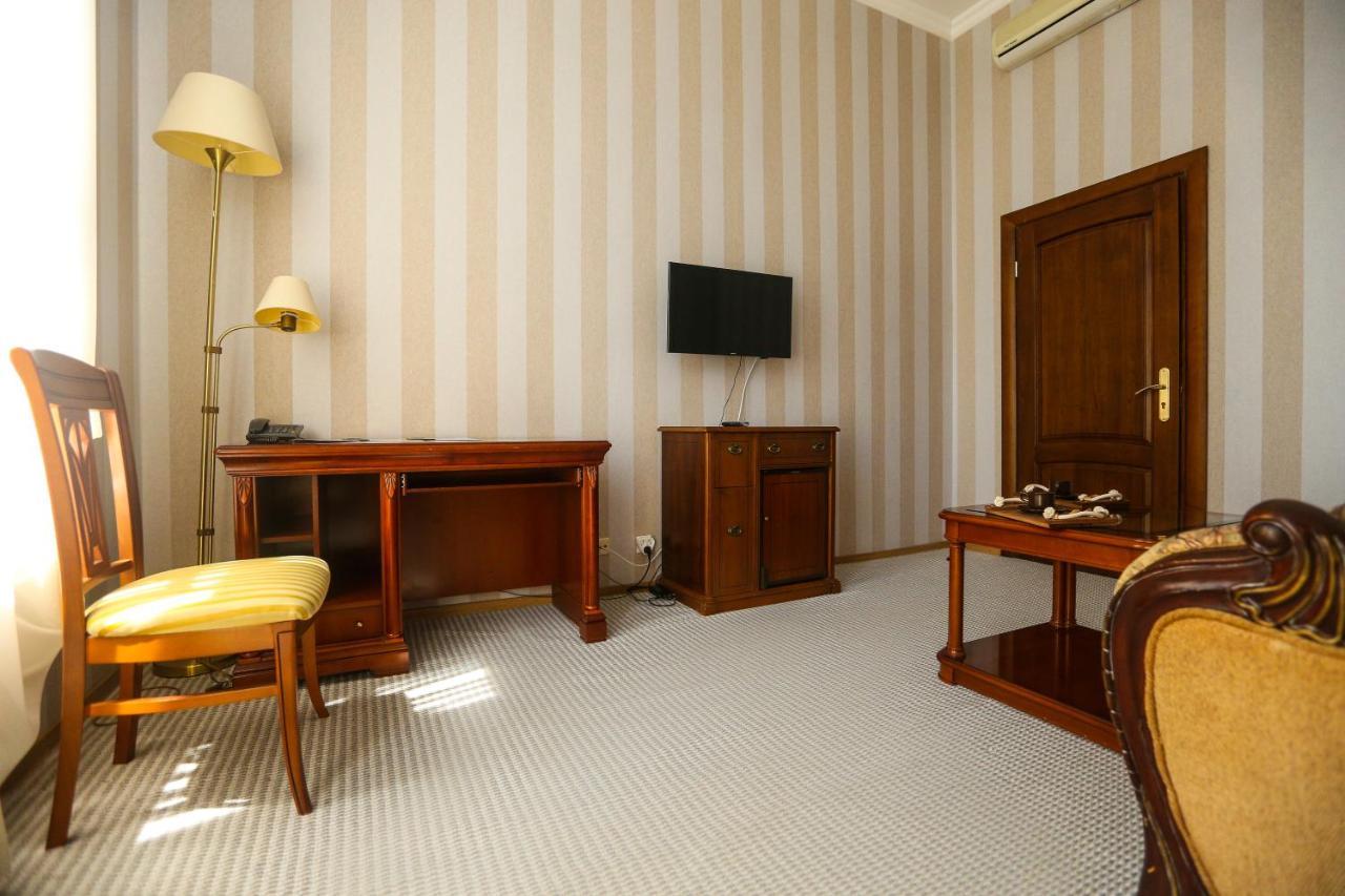 Ritsa Hotel Sohum Dış mekan fotoğraf